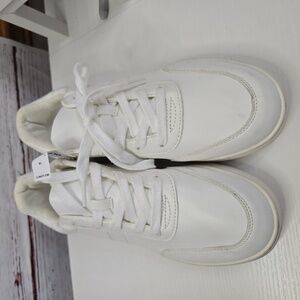 NWT Old Navy Faux Leather White Sneakers Size 8 1/2